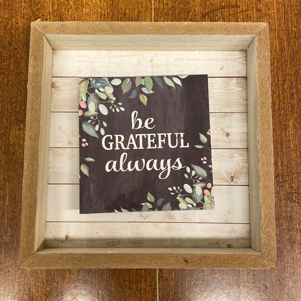 🔥Small Wooden Decor / Be Grateful Always / Greenbrier